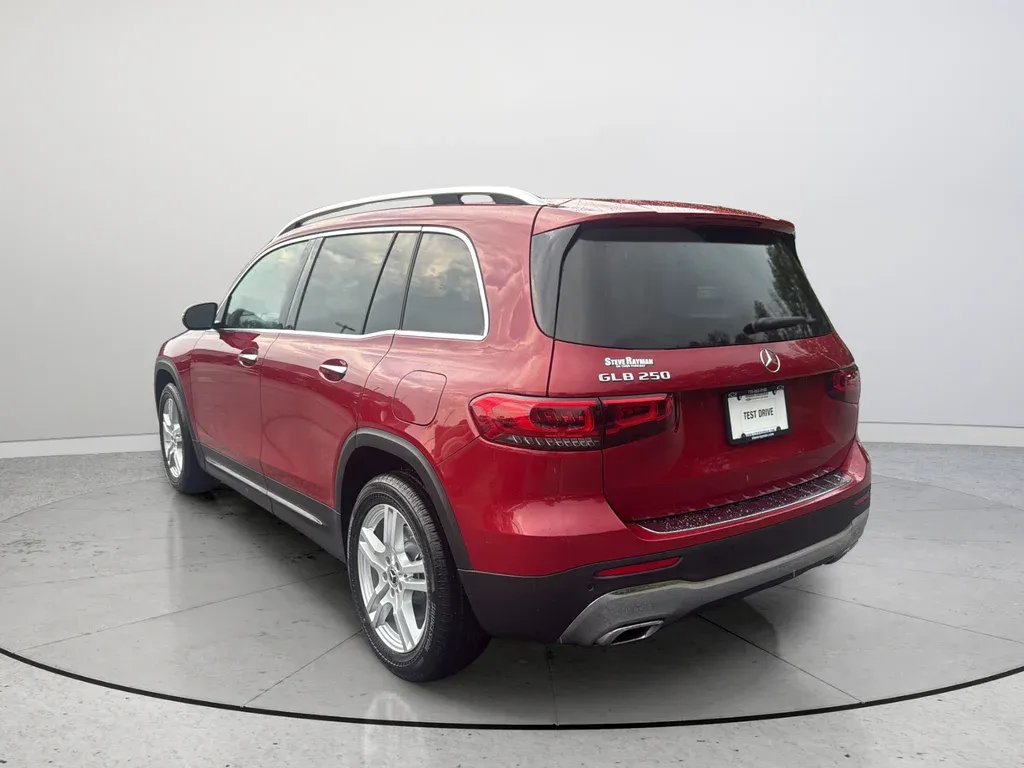 2021 Mercedes-Benz GLB GLB 250 thumbnail 8
