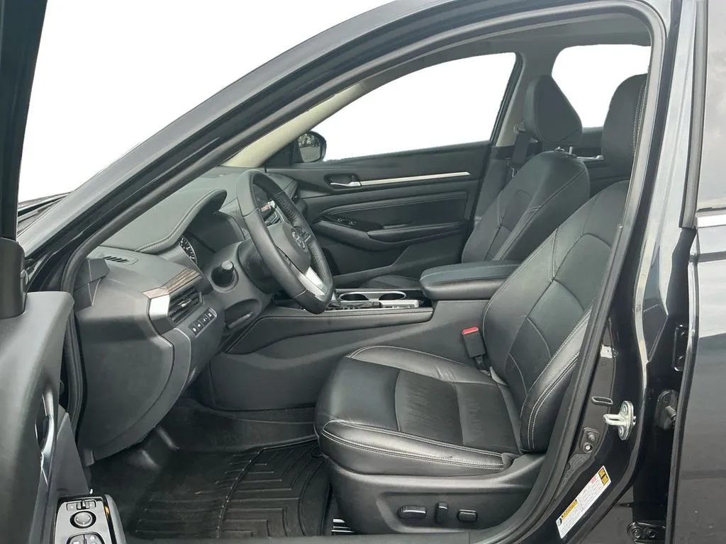 2021 Nissan Altima 2.5 SL thumbnail 14