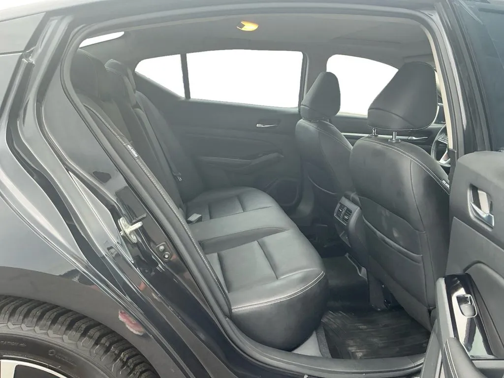 2021 Nissan Altima 2.5 SL thumbnail 23