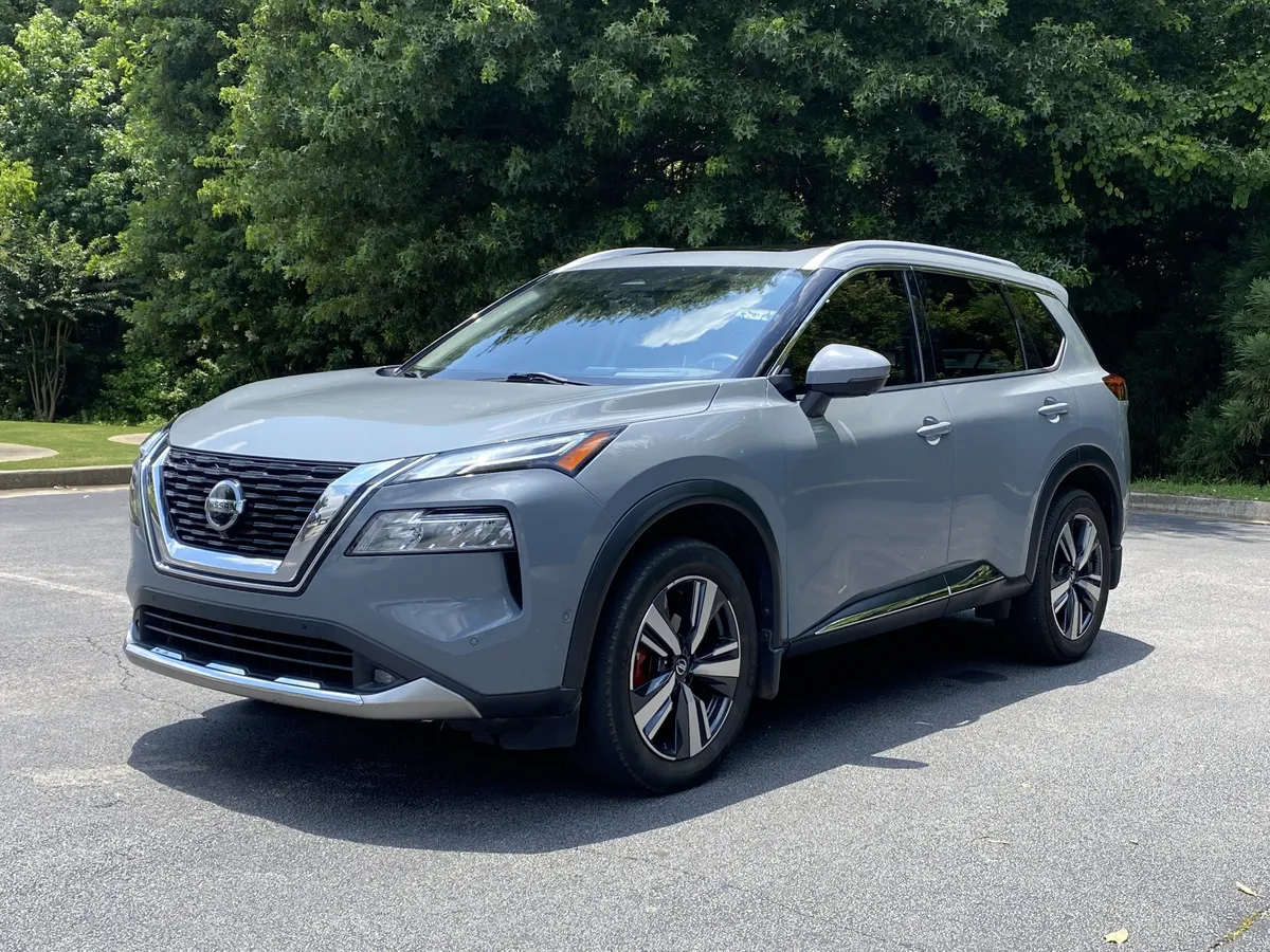 2021 Nissan Rogue Platinum thumbnail 4