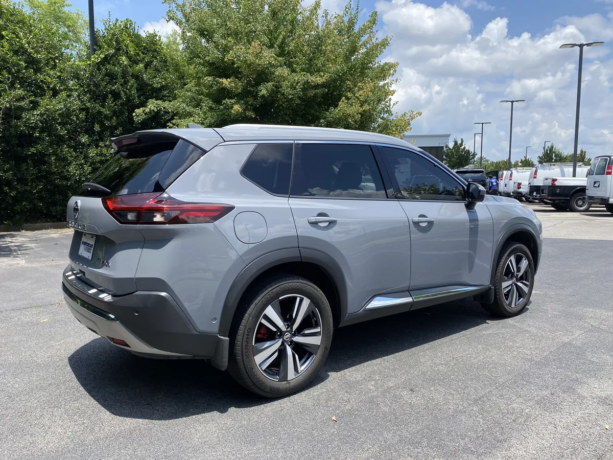 2021 Nissan Rogue Platinum thumbnail 8