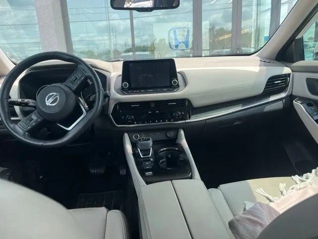 2021 Nissan Rogue SL thumbnail 13