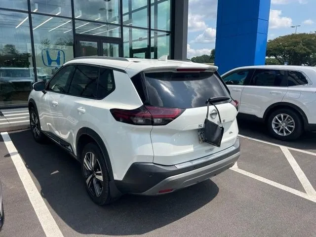 2021 Nissan Rogue SL thumbnail 5