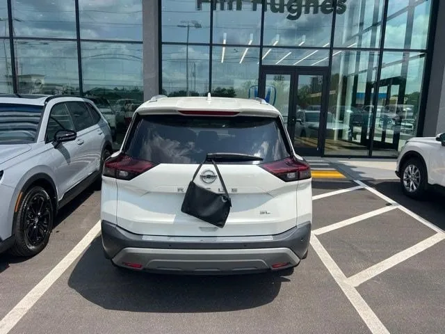 2021 Nissan Rogue SL thumbnail 7
