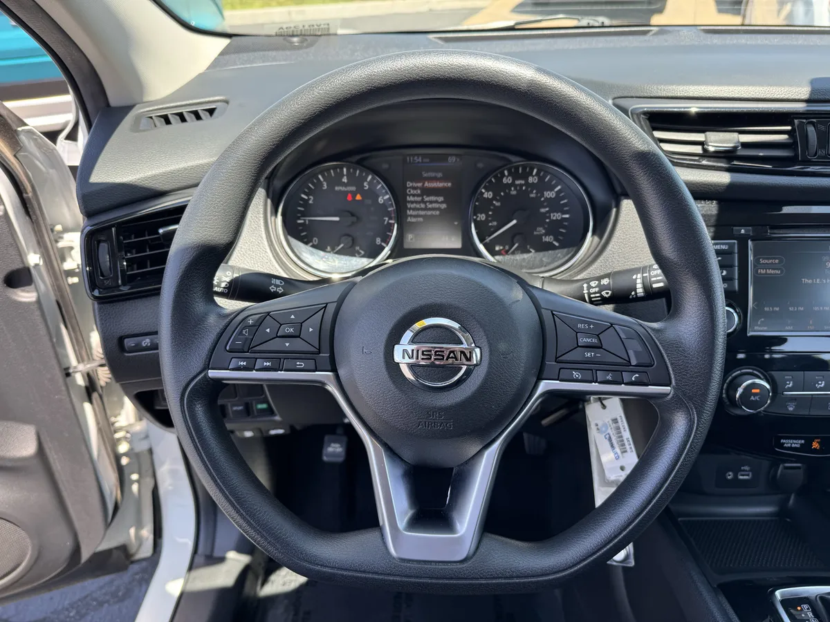 2021 Nissan Rogue Sport S thumbnail 18