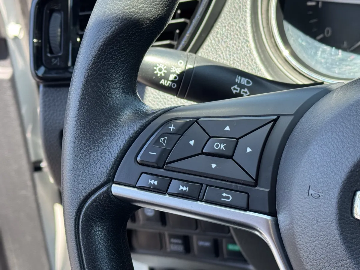 2021 Nissan Rogue Sport S thumbnail 19