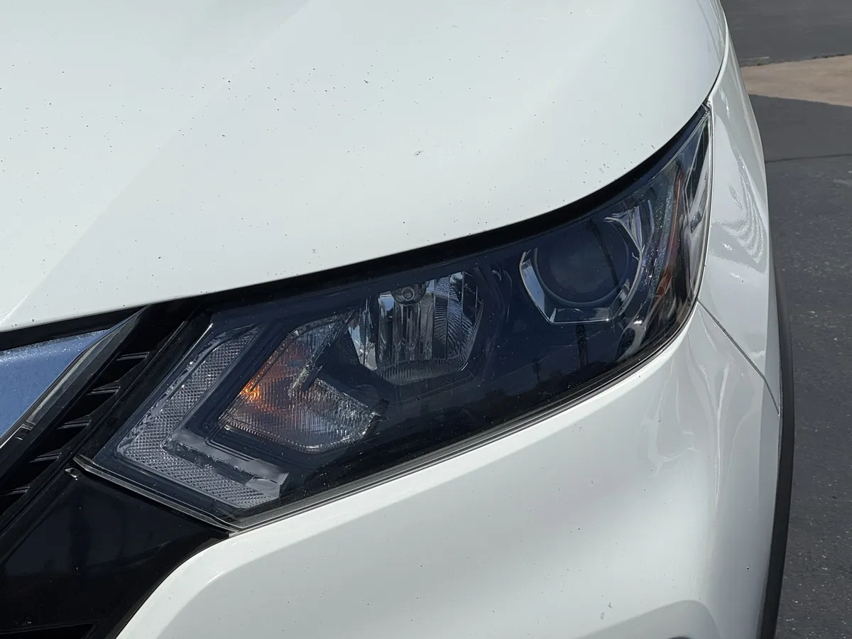 2021 Nissan Rogue Sport S thumbnail 5