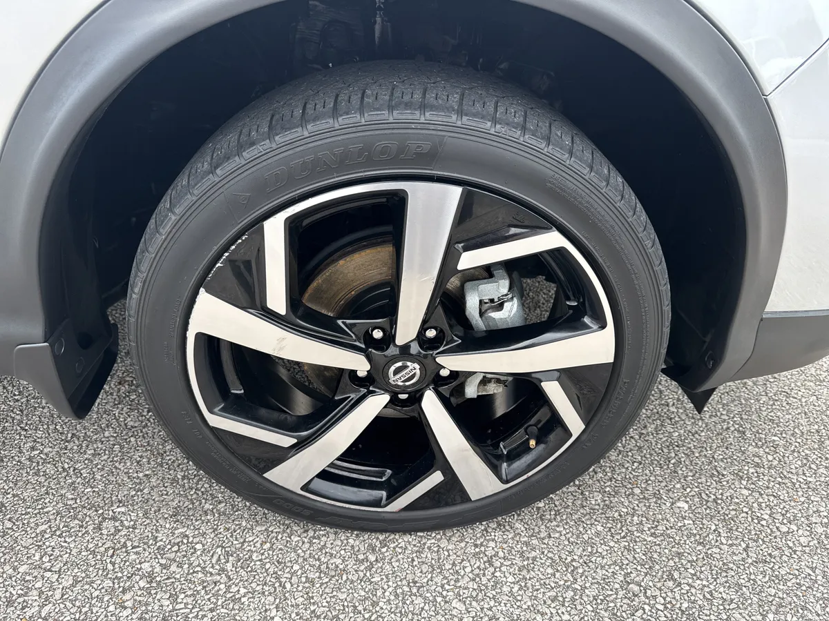 2021 Nissan Rogue Sport SL thumbnail 12