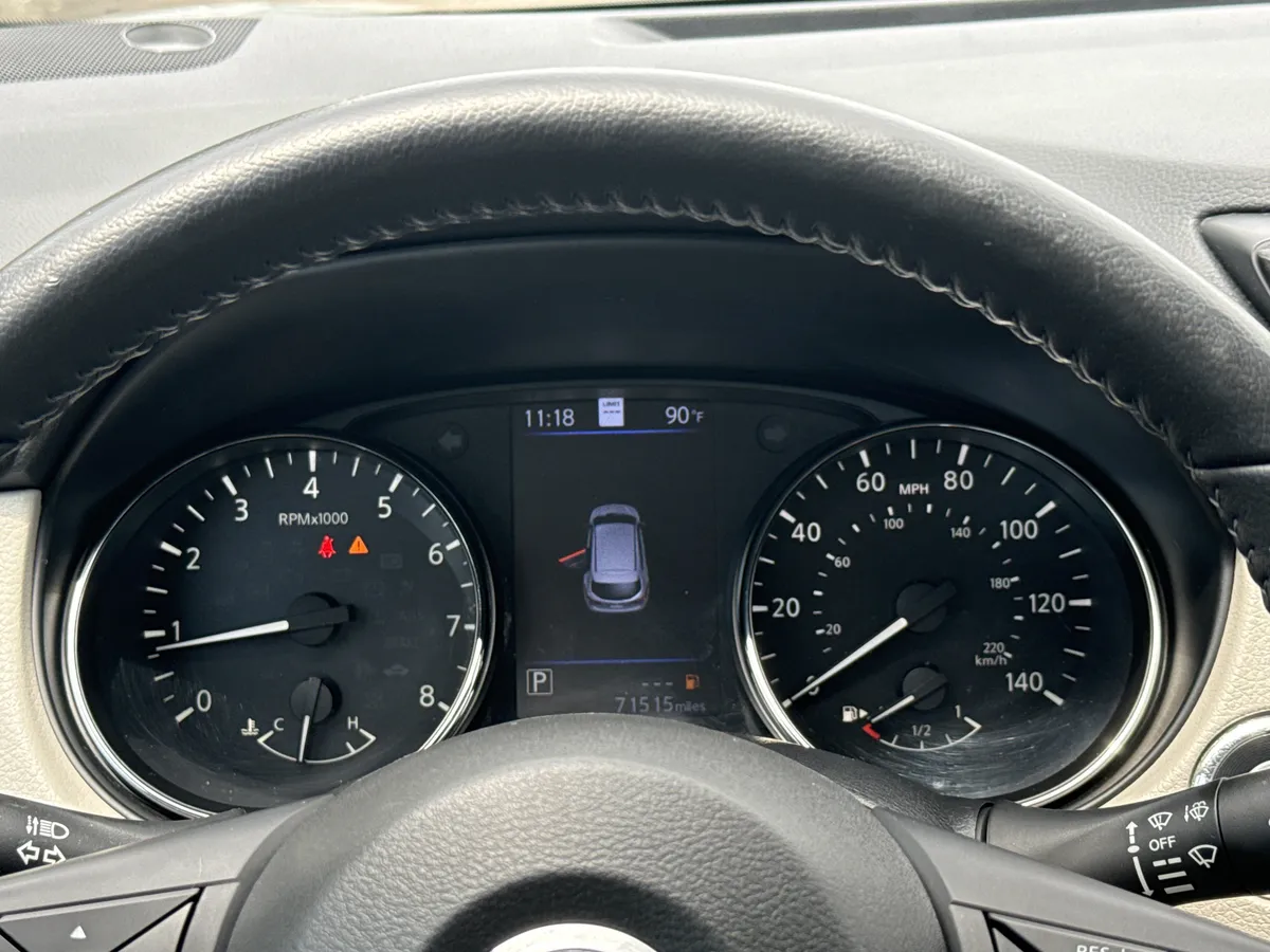 2021 Nissan Rogue Sport SL thumbnail 26