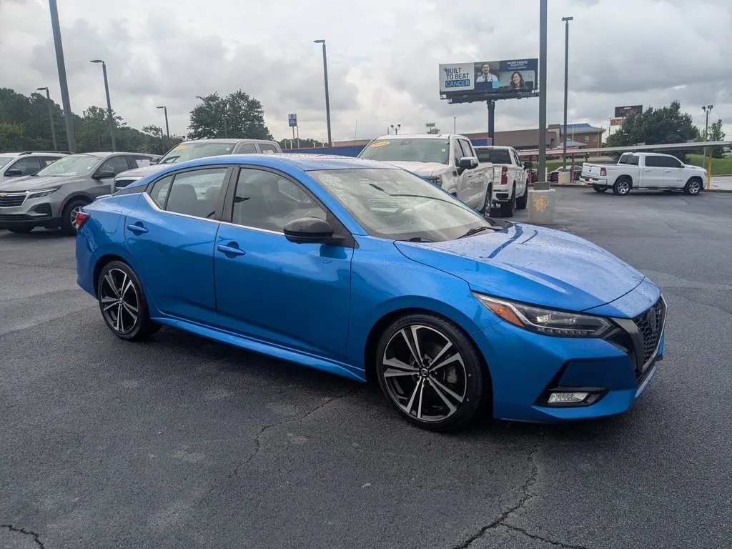 2021 Nissan Sentra SR thumbnail 3
