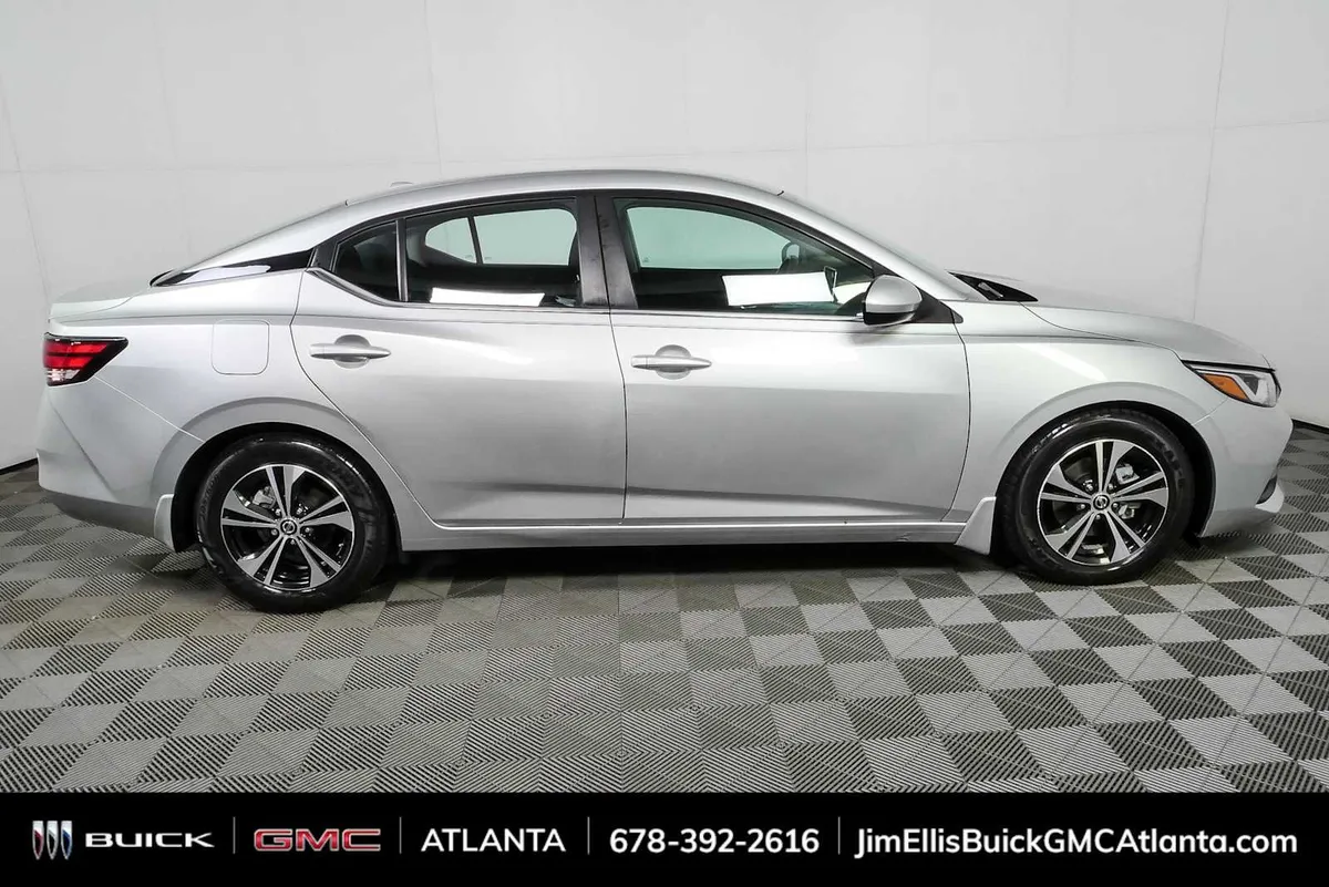 2021 Nissan Sentra SV thumbnail 2