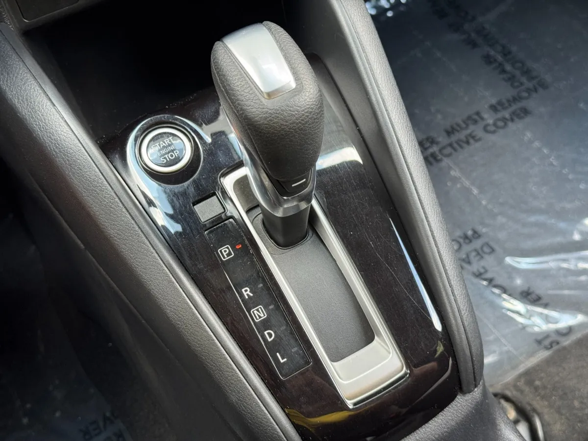 2021 Nissan Versa SV thumbnail 26