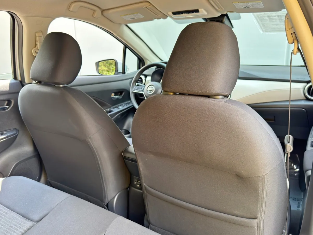 2021 Nissan Versa SV thumbnail 29
