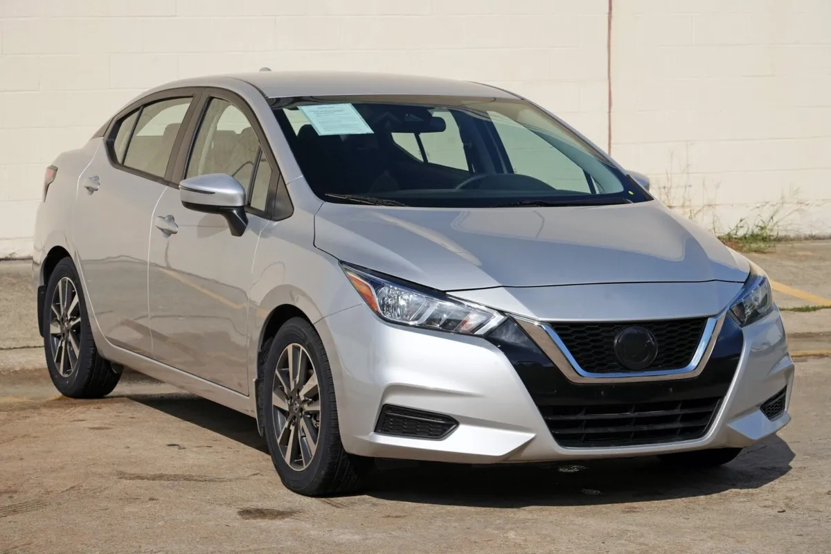 2021 Nissan Versa SV thumbnail 46