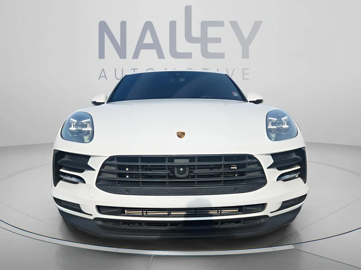 2021 Porsche Macan Base thumbnail 9