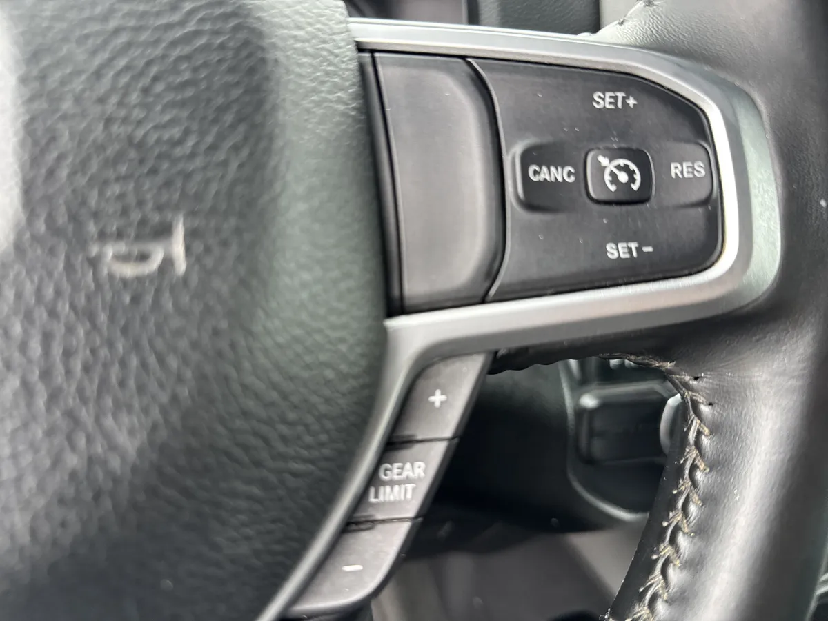 2021 Ram 1500 Big Horn thumbnail 17