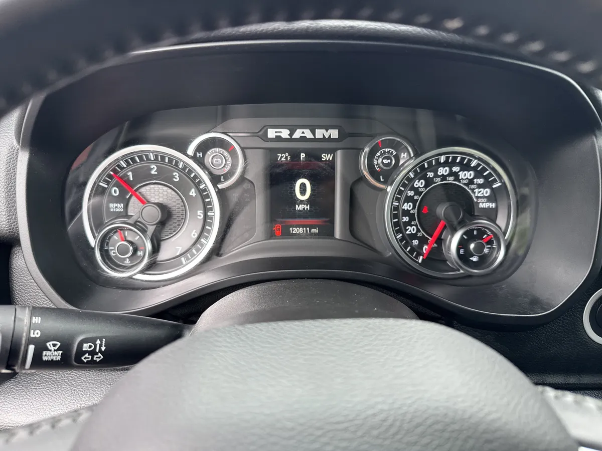 2021 Ram 1500 Big Horn thumbnail 18
