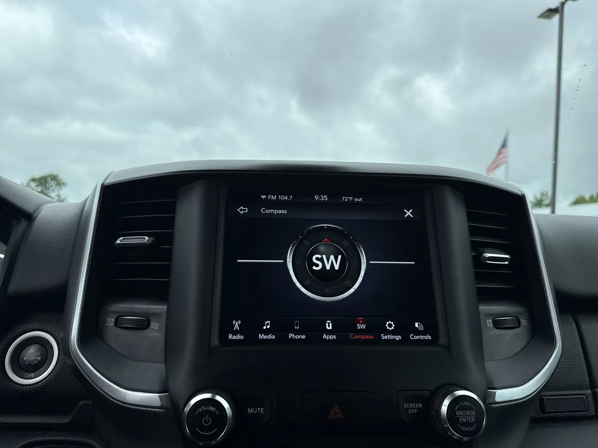 2021 Ram 1500 Big Horn thumbnail 21