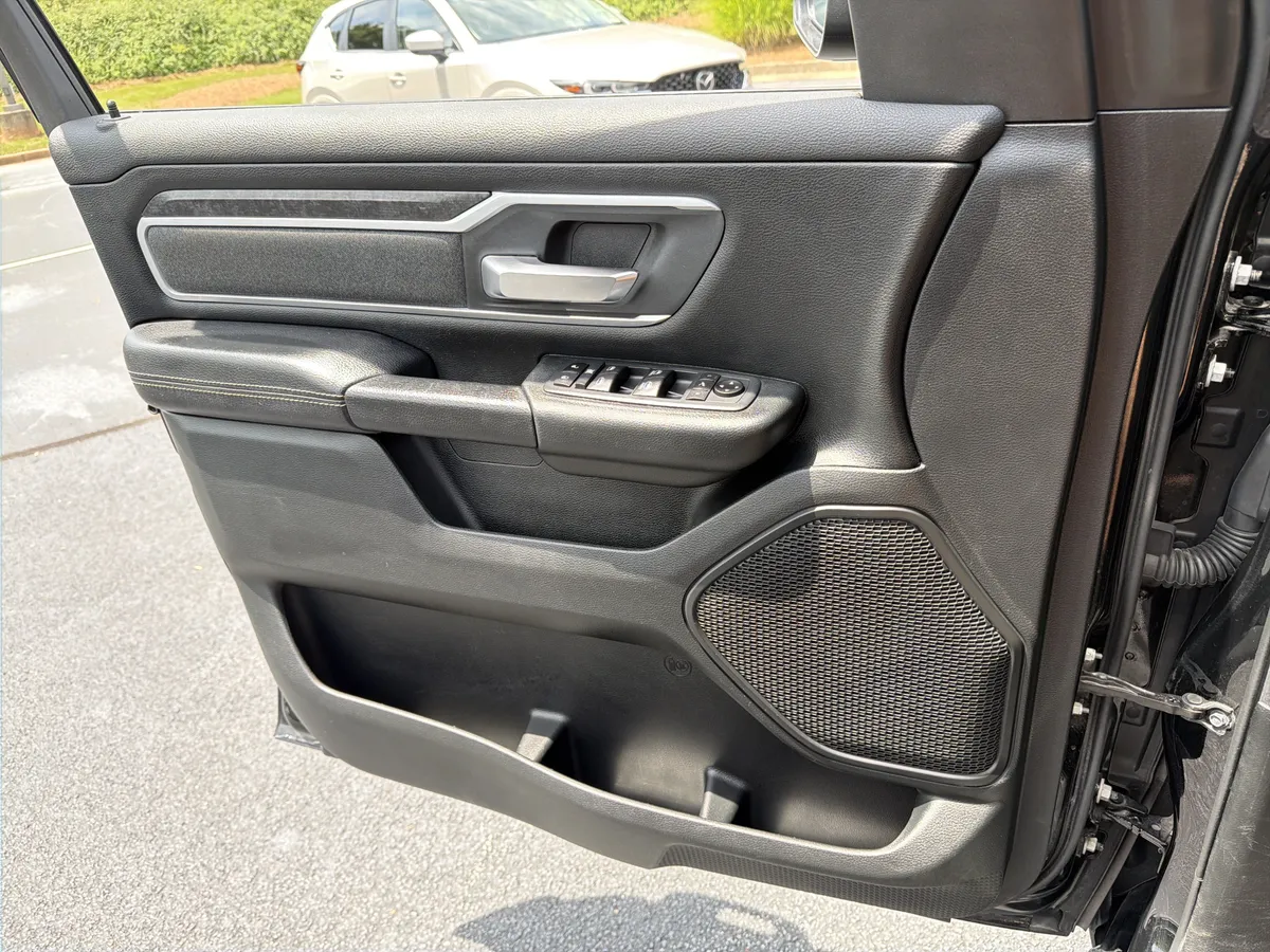 2021 Ram 1500 Big Horn thumbnail 14