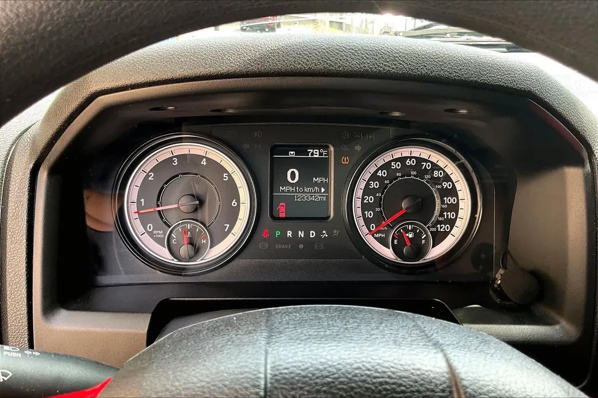 2021 Ram 1500 Classic Tradesman thumbnail 26