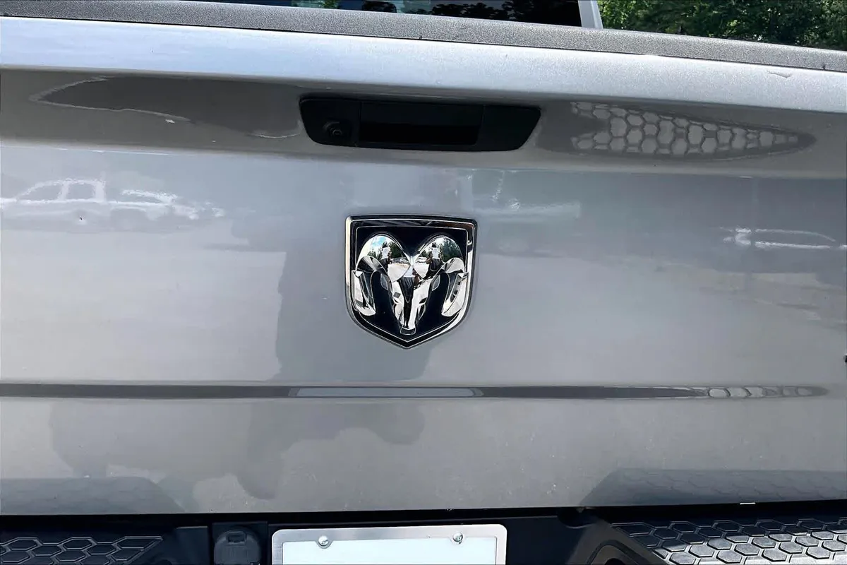2021 Ram 1500 Classic Tradesman thumbnail 31