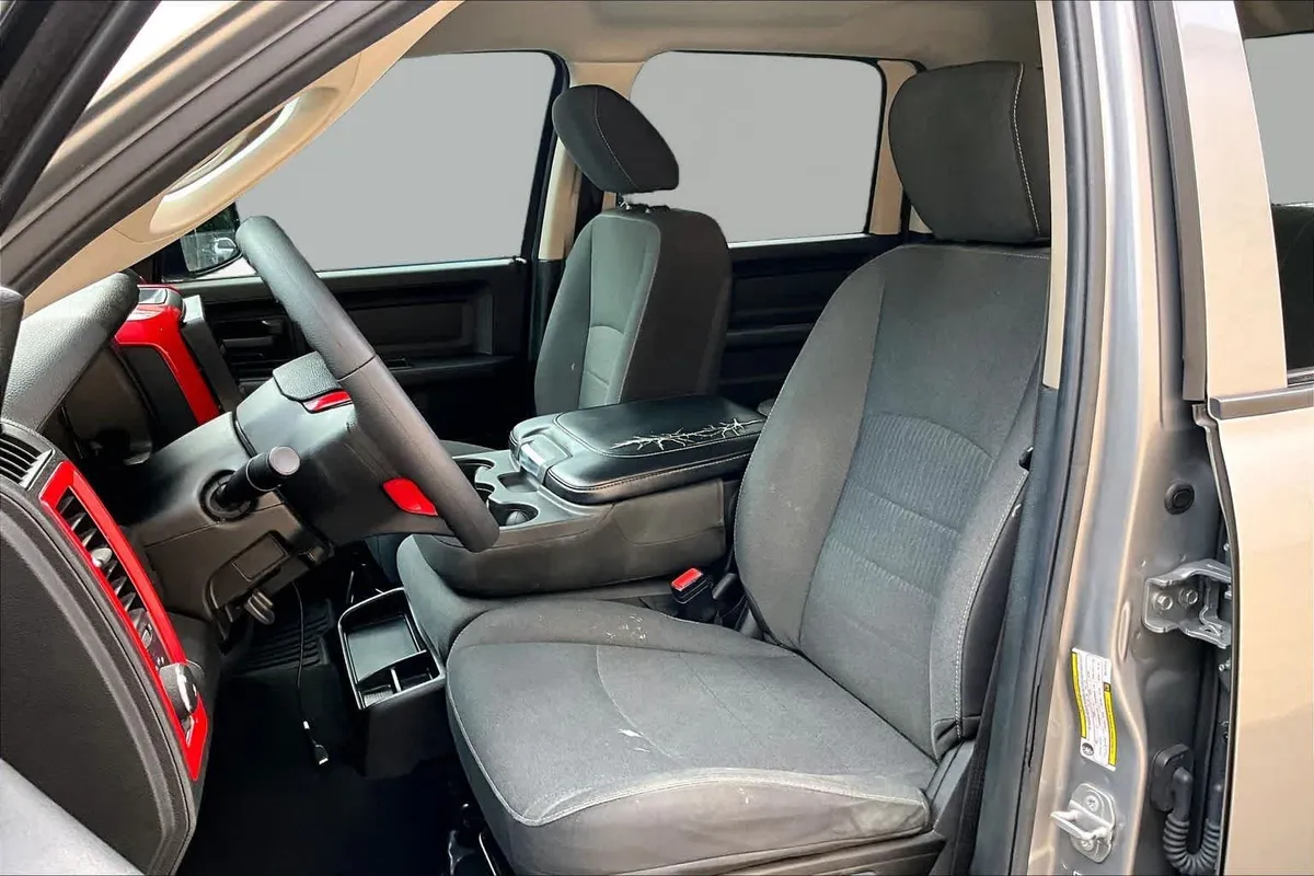 2021 Ram 1500 Classic Tradesman thumbnail 8