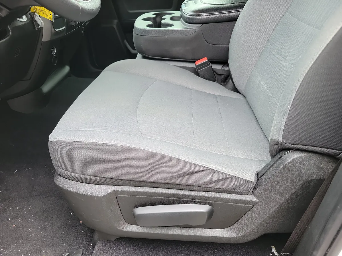 2021 Ram 1500 Classic Tradesman thumbnail 12