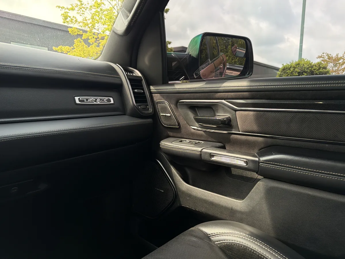 2021 Ram 1500 TRX thumbnail 32