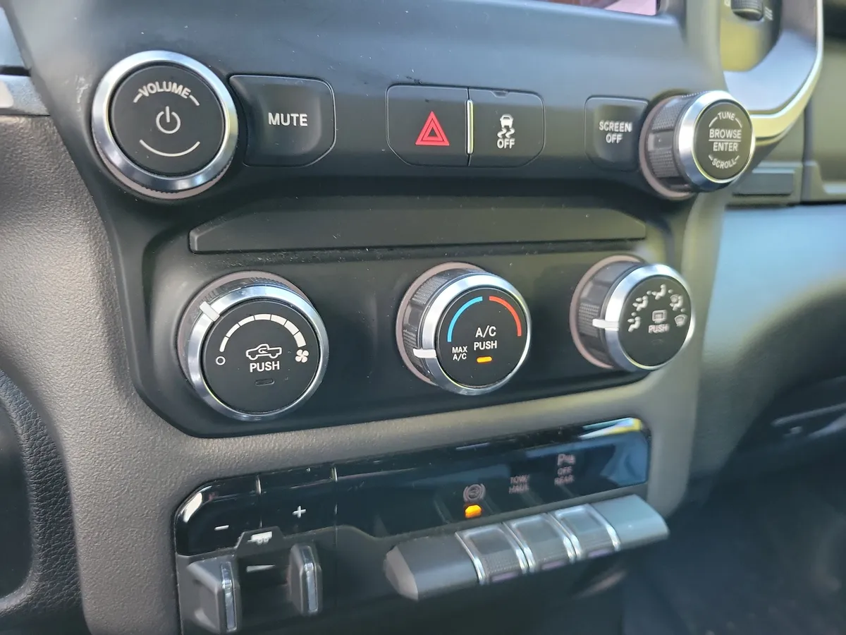 2021 Ram 2500 Big Horn thumbnail 17