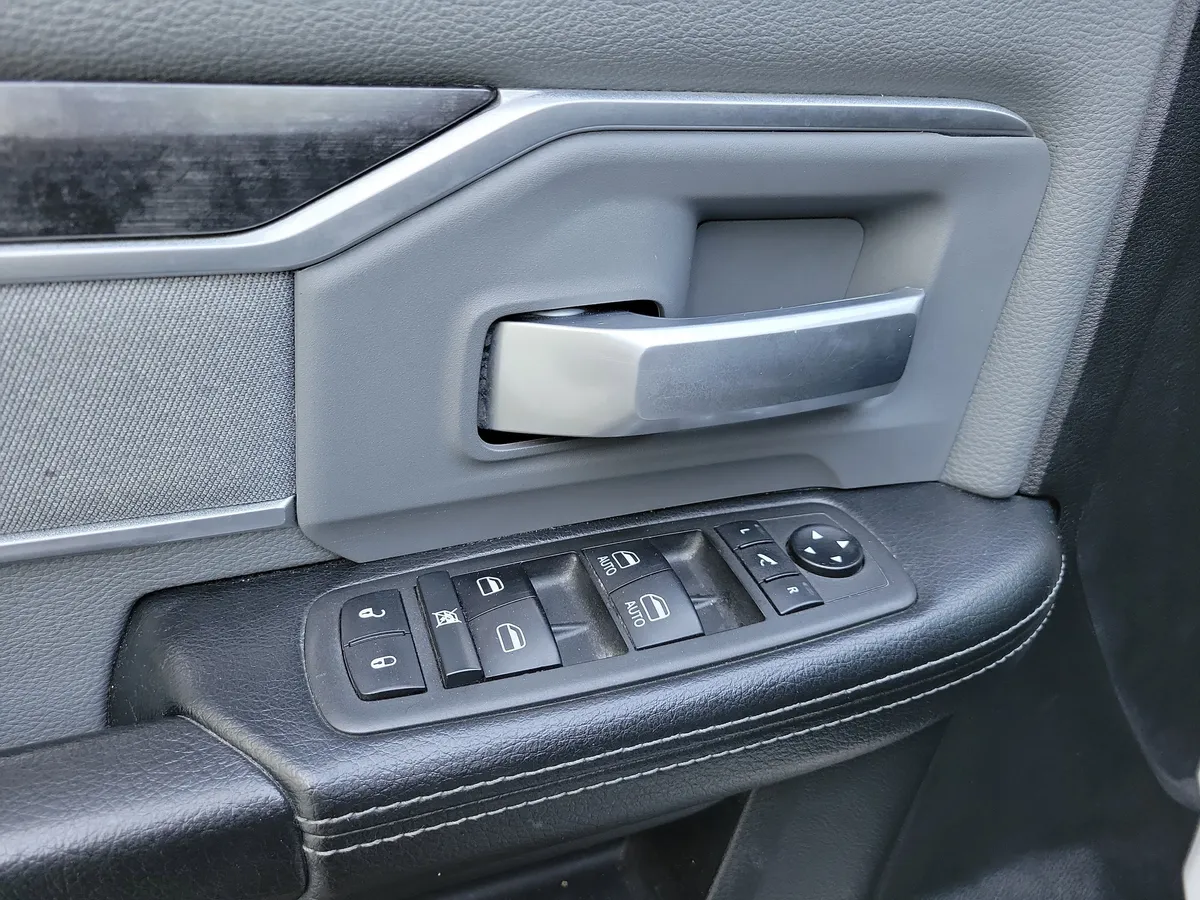 2021 Ram 2500 Big Horn thumbnail 24