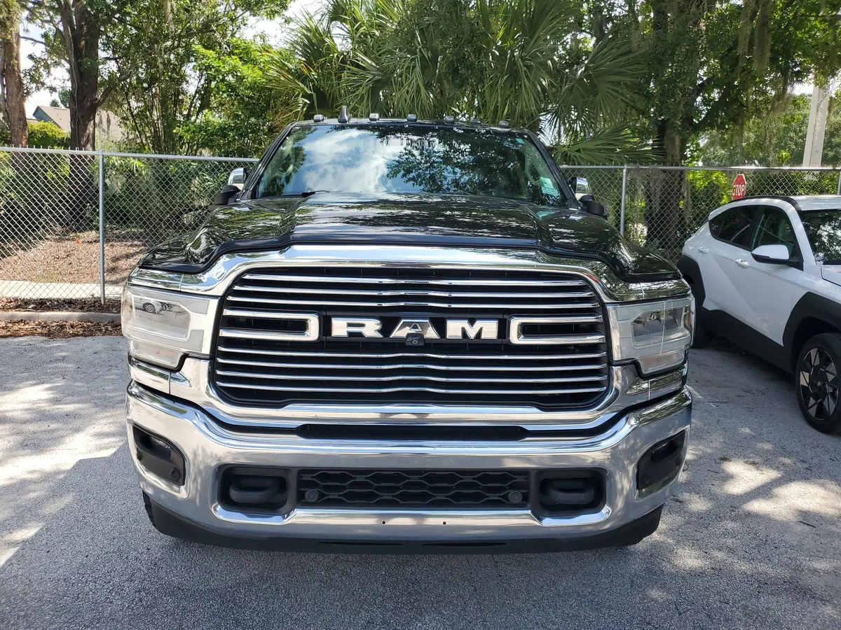 2021 Ram 2500 Laramie thumbnail 3