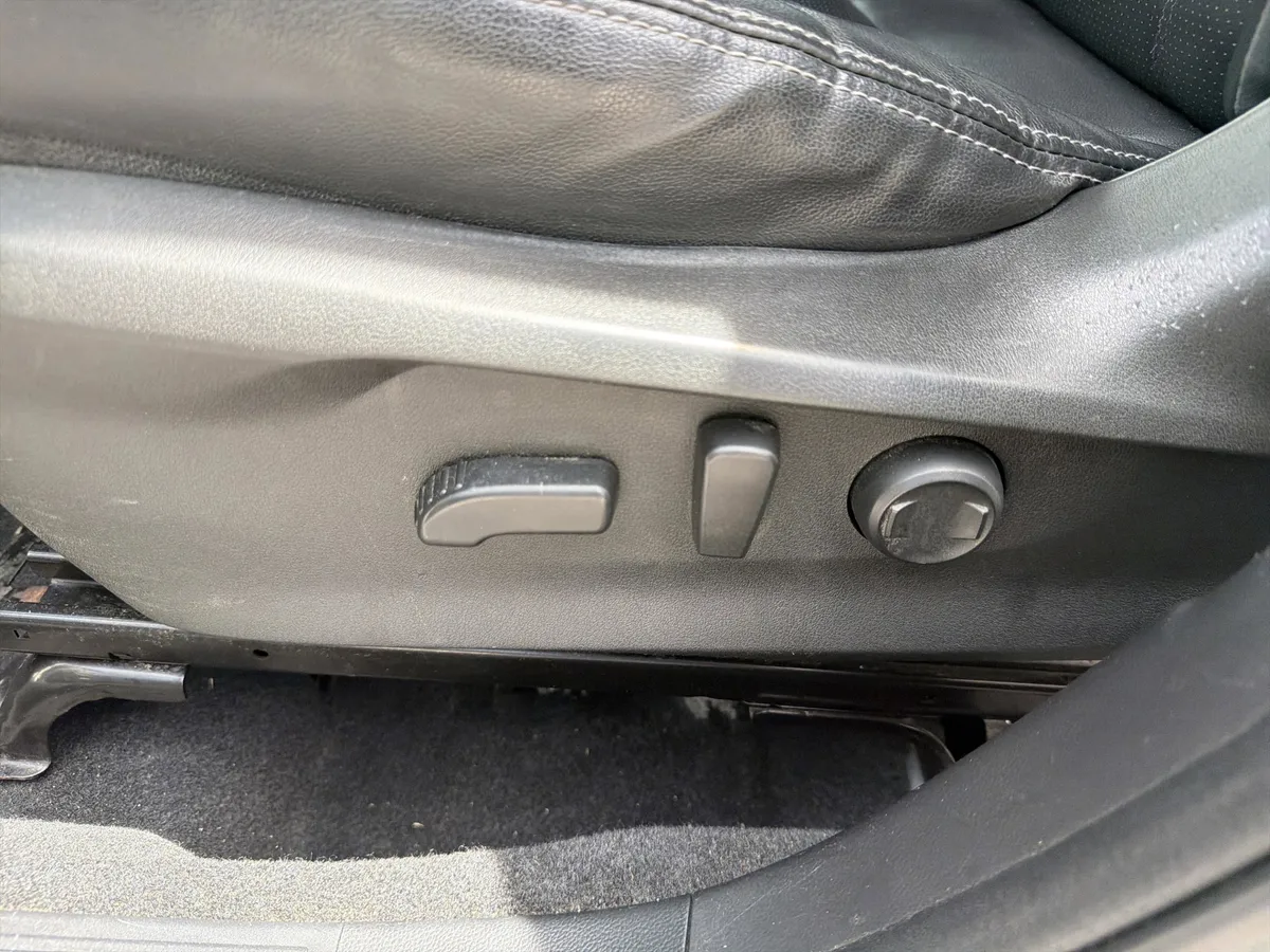 2021 Subaru Forester Limited thumbnail 12