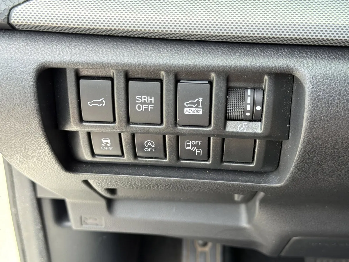 2021 Subaru Forester Limited thumbnail 18