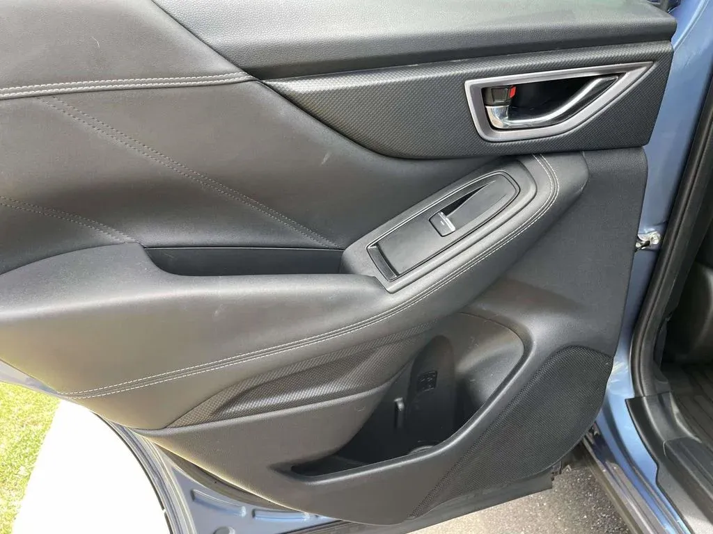 2021 Subaru Forester Touring thumbnail 12