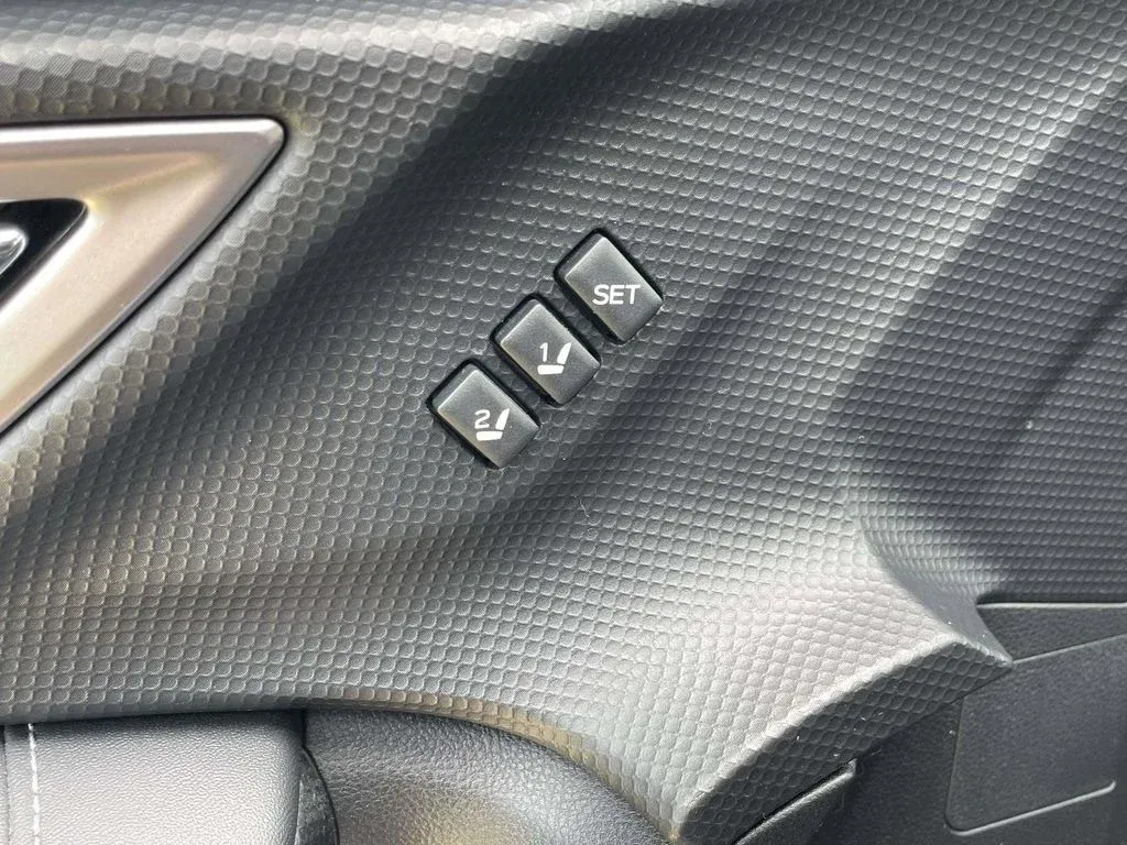 2021 Subaru Forester Touring thumbnail 16