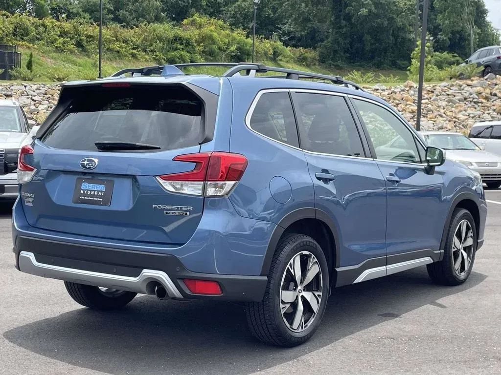 2021 Subaru Forester Touring thumbnail 3