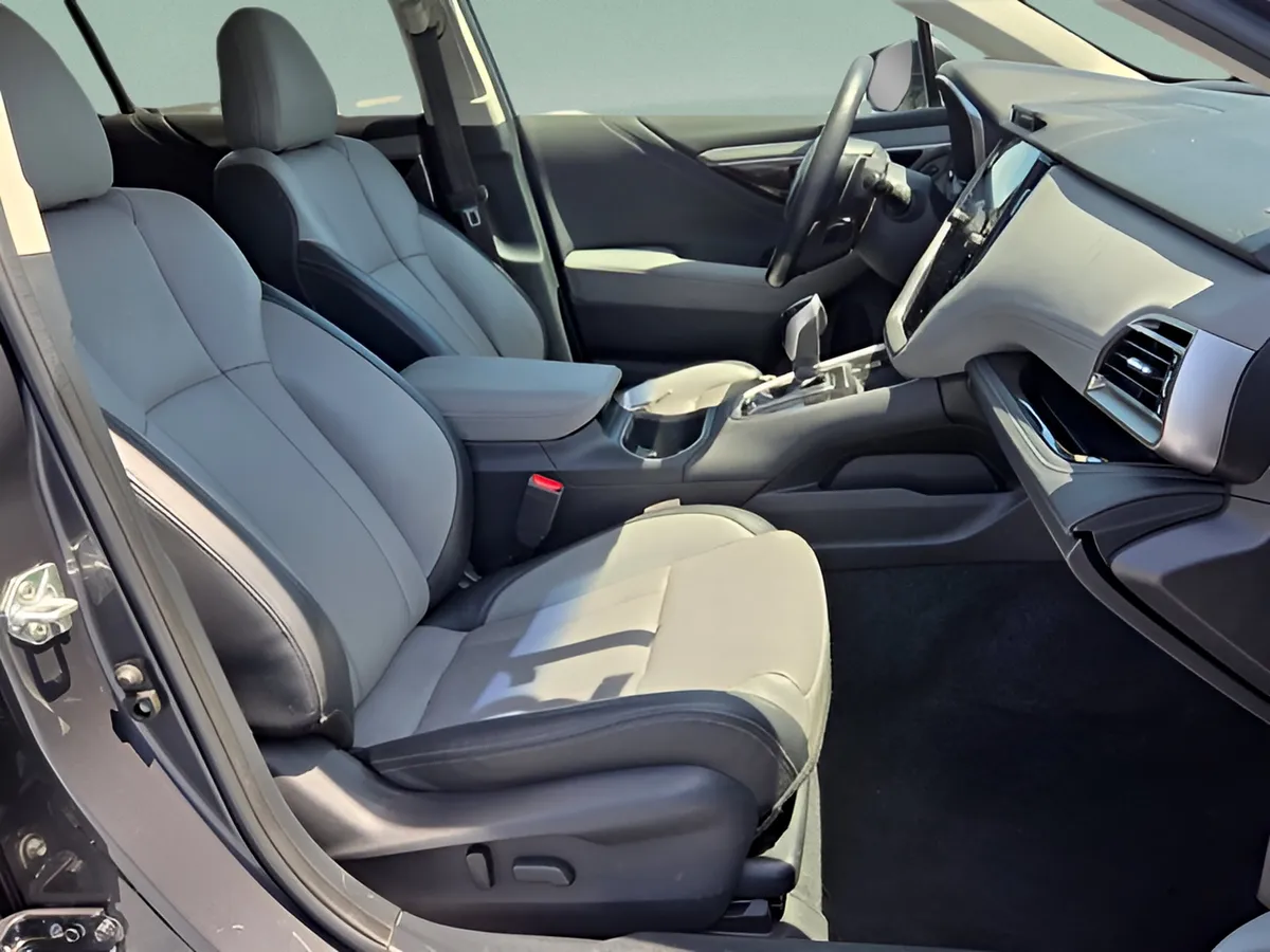 2021 Subaru Outback Limited thumbnail 11