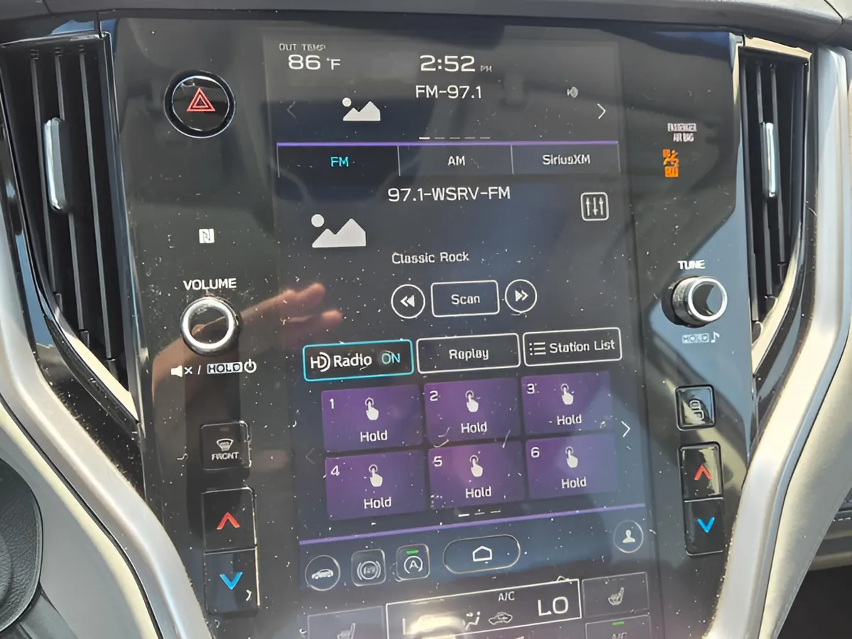 2021 Subaru Outback Limited thumbnail 18