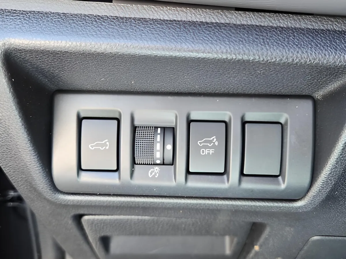 2021 Subaru Outback Limited thumbnail 33