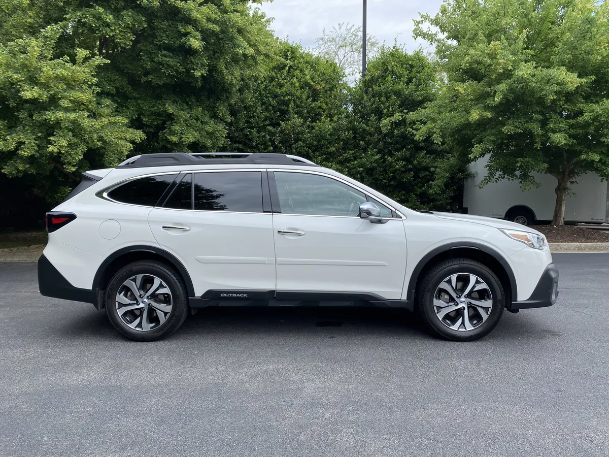 2021 Subaru Outback Touring XT thumbnail 9