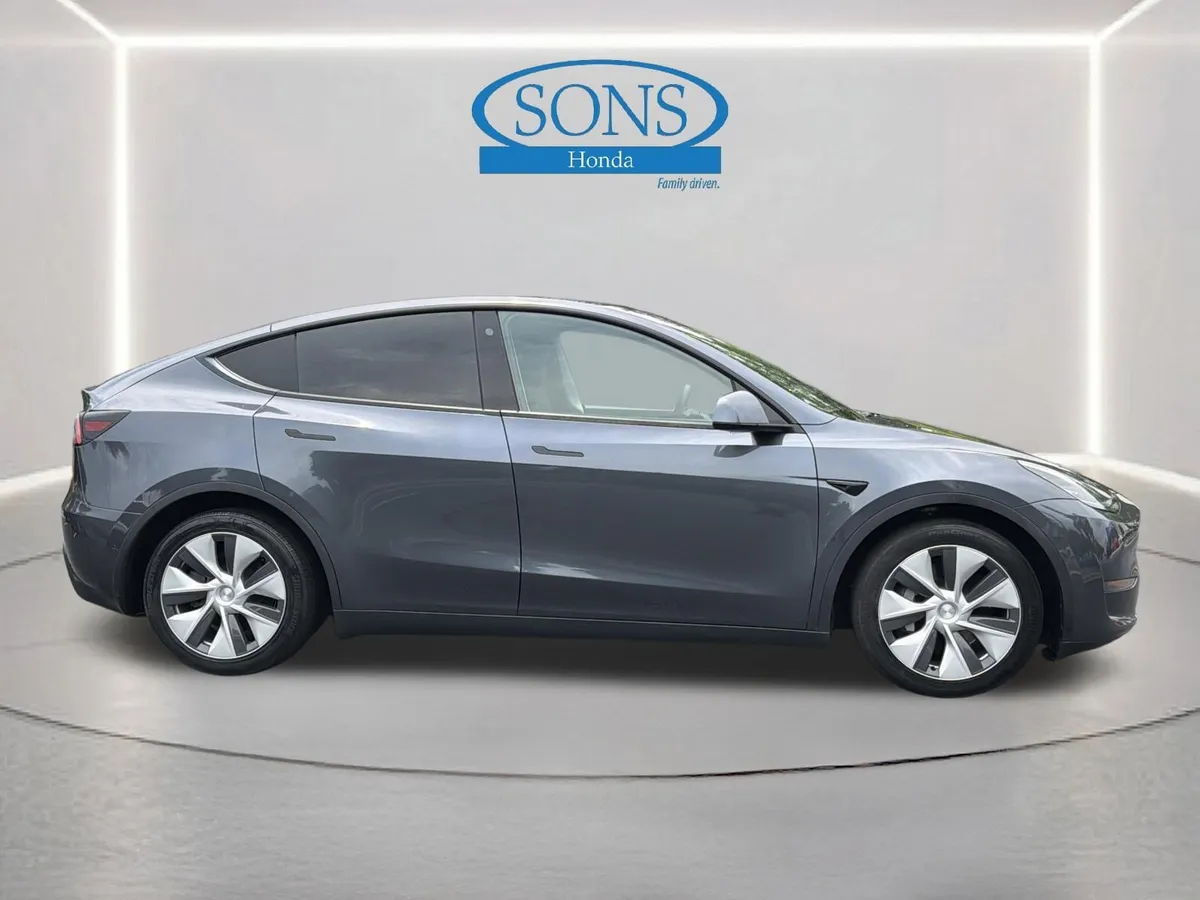 2021 Tesla Model Y Long Range thumbnail 27