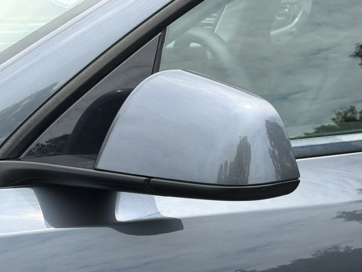 2021 Tesla Model Y Long Range thumbnail 30