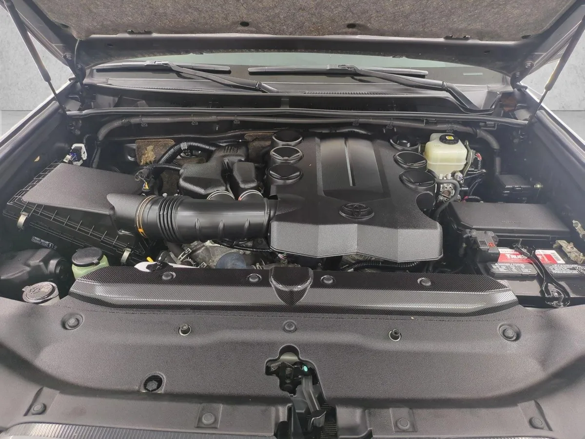 2021 Toyota 4Runner SR5 thumbnail 25
