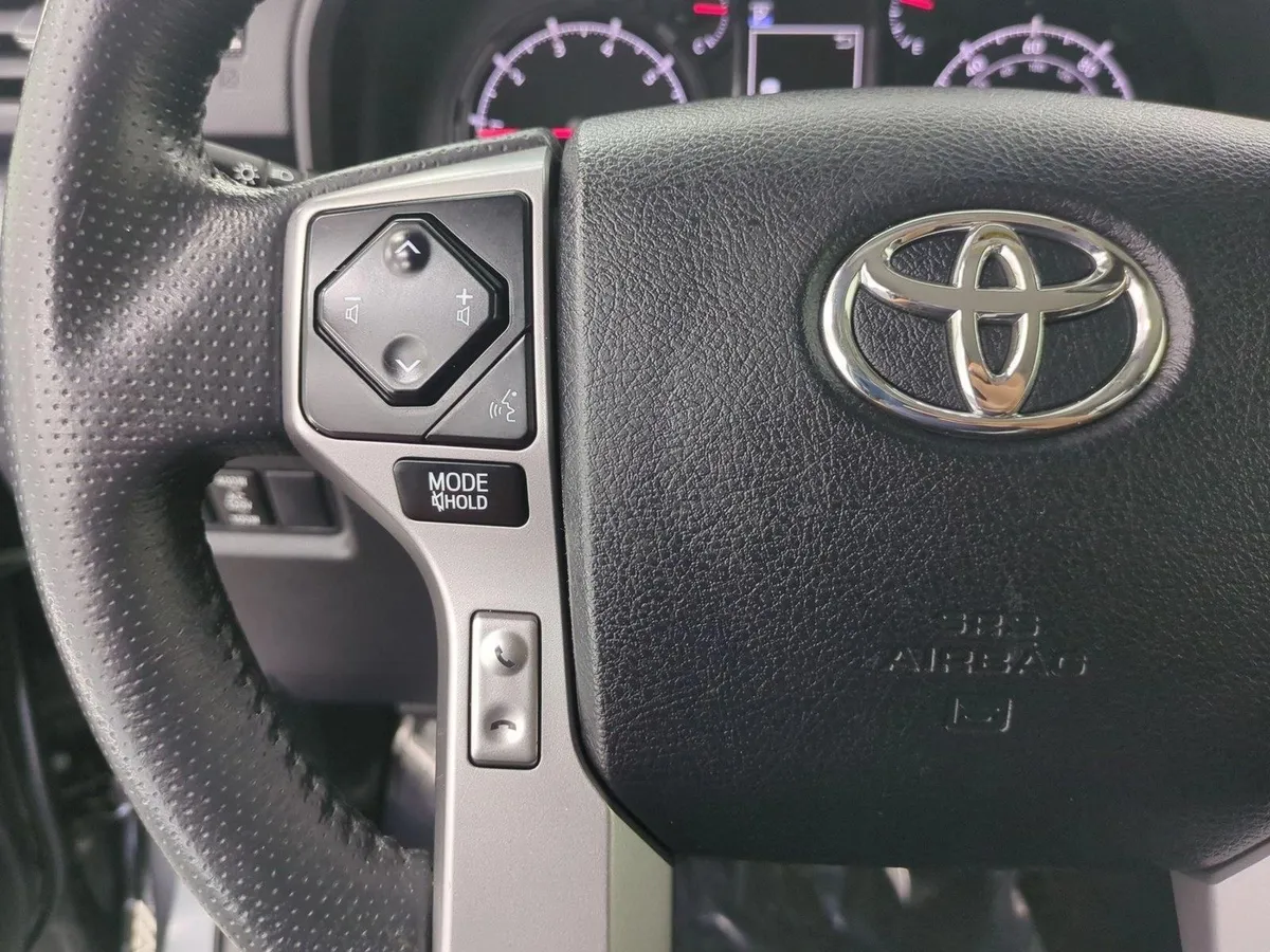 2021 Toyota 4Runner SR5 thumbnail 29