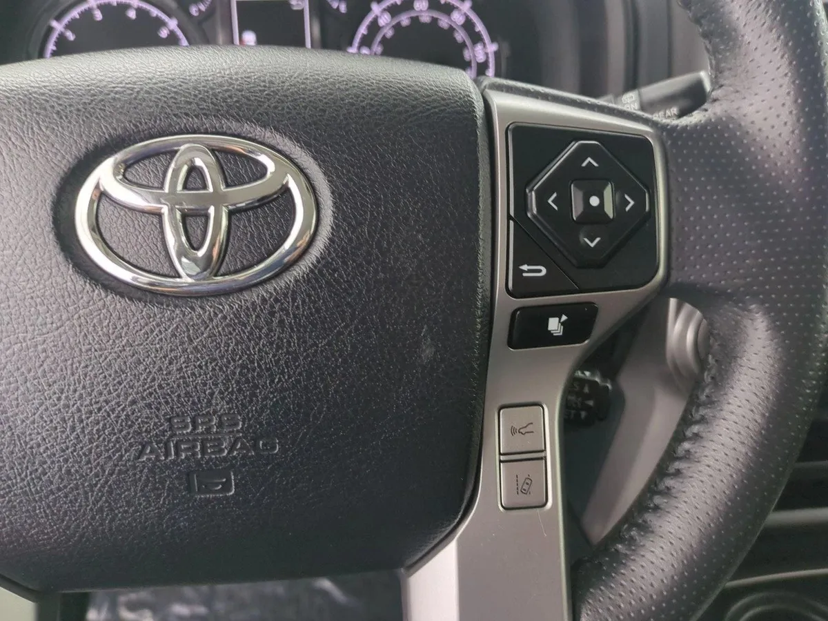 2021 Toyota 4Runner SR5 thumbnail 30