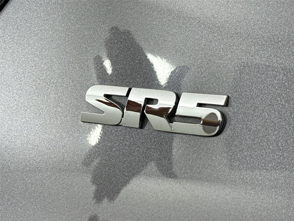 2021 Toyota 4Runner SR5 thumbnail 13