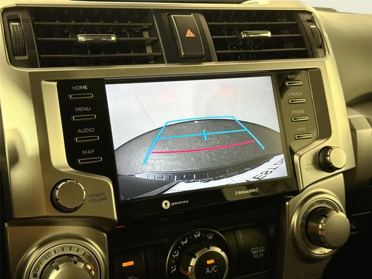 2021 Toyota 4Runner SR5 thumbnail 22