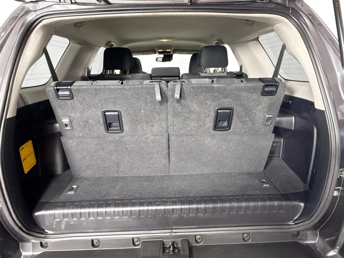 2021 Toyota 4Runner SR5 thumbnail 36