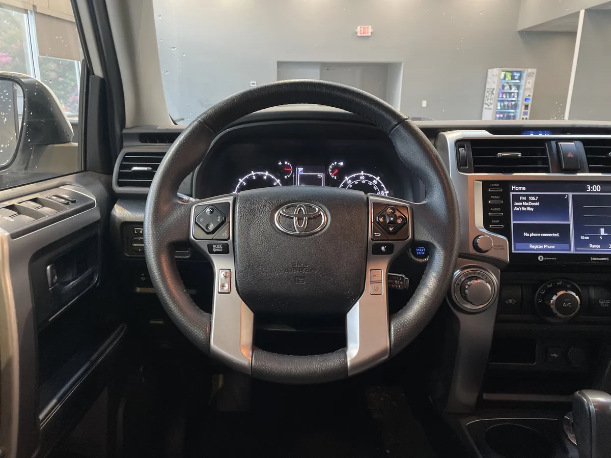 2021 Toyota 4Runner SR5 thumbnail 18