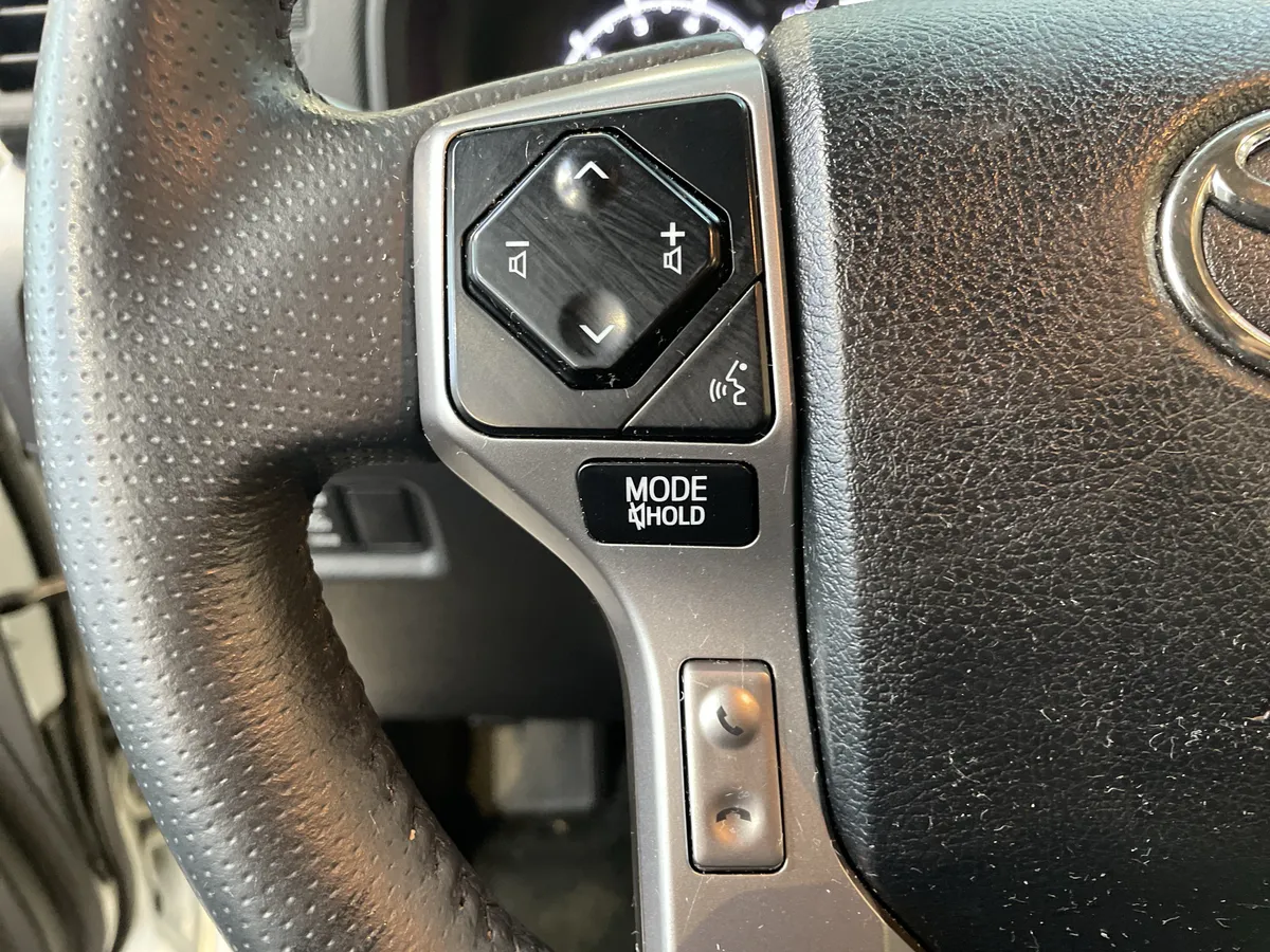 2021 Toyota 4Runner SR5 thumbnail 19